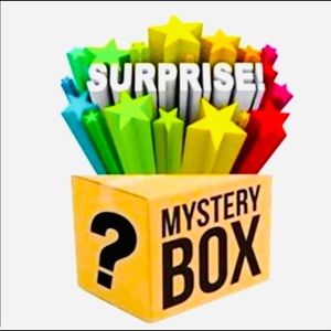 Mystery Box of Women’s Clothes Size Small, Medium, 4-6. All either NWT, NWOT